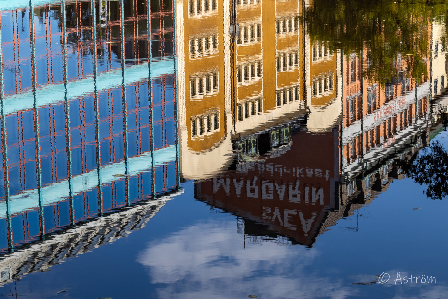 Länk till bilder från Örebro 10 september 2025.